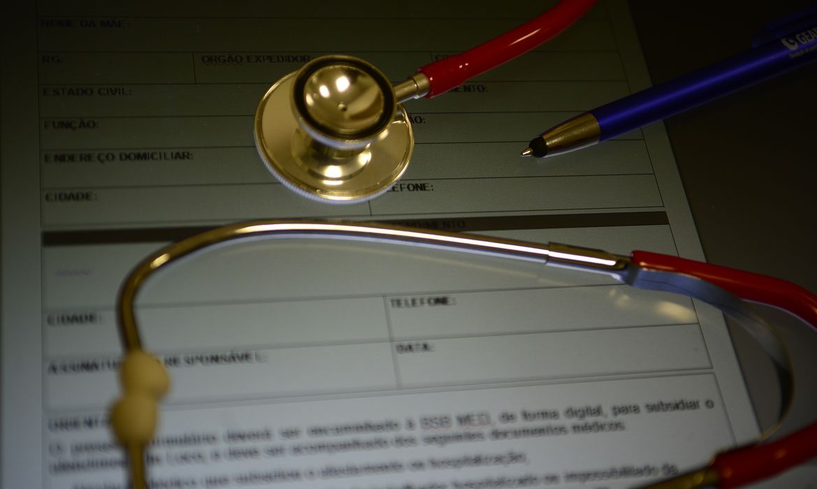 Reajustes dos planos de saúde e impacto nas operadoras Hapvida e Rede D'or